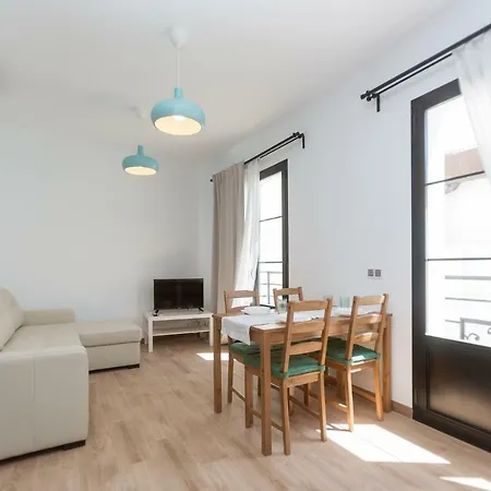 Fumiko Apartment *