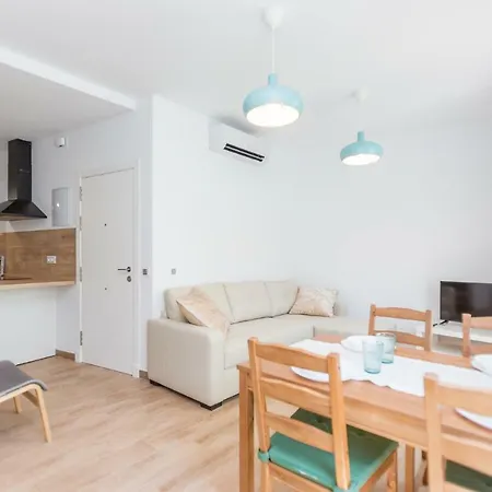 Fumiko Apartment